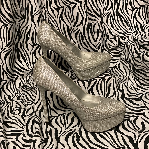 Silver Glitter Platform High Heels Size 8 - Picture 1 of 11